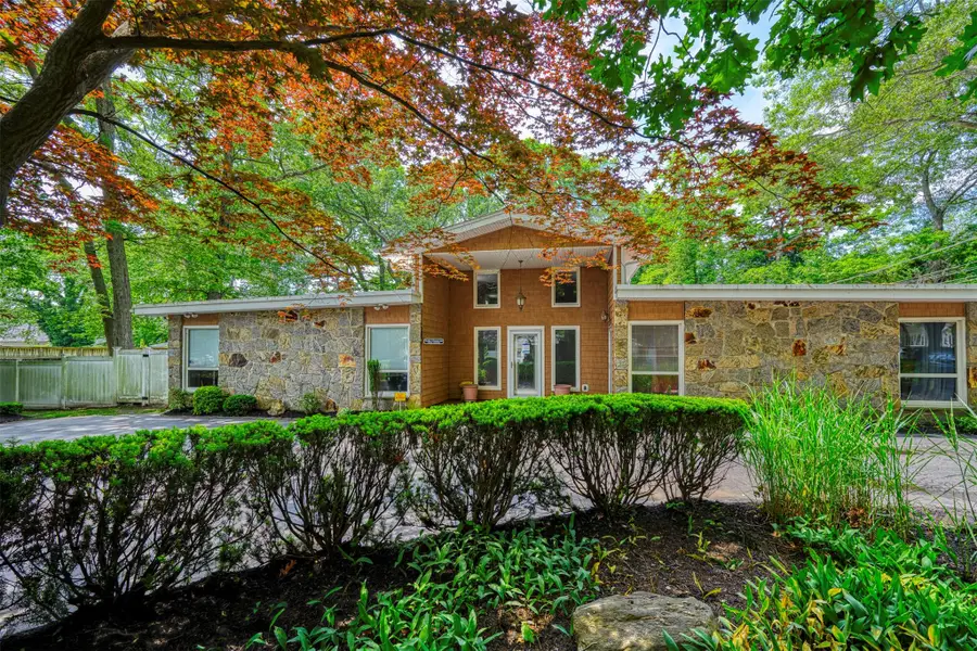 10 Hunter Avenue, Miller Place, NY 11764 - Image #2