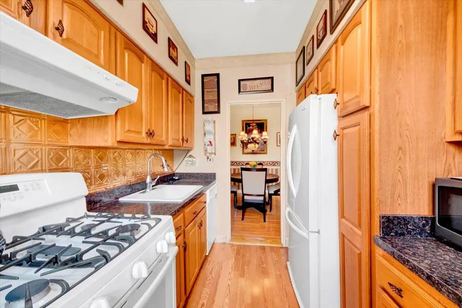 836 Palisade Avenue #D, Yonkers, NY 10703 - Image #2