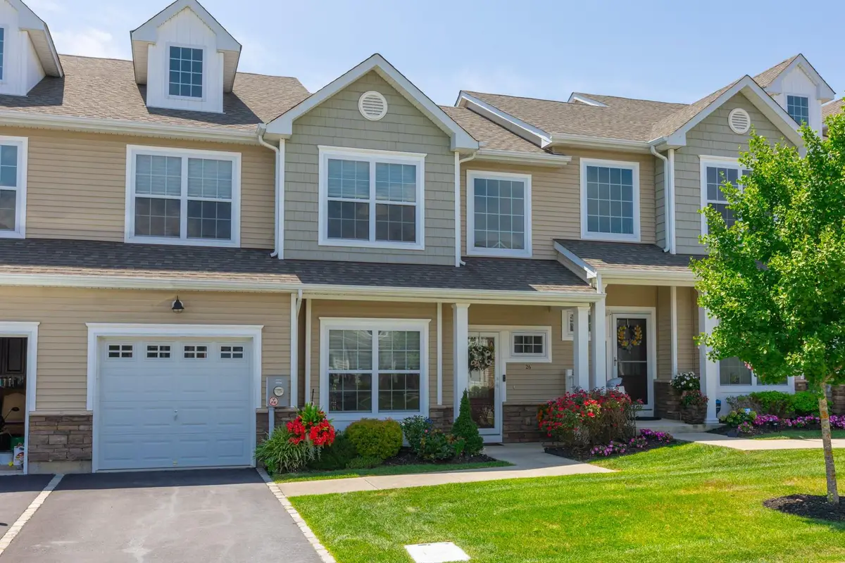 26 Avery Way, Blue Point, NY 11772 - Image #1