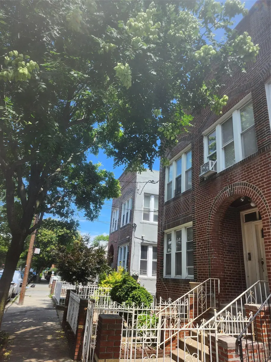 317 E 49th Street, Brooklyn, NY 11203 - Image #3