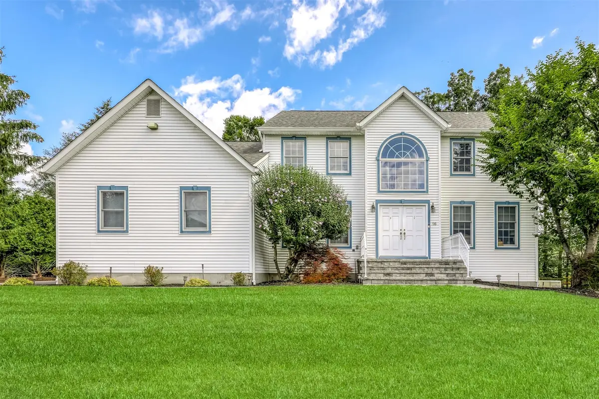 16 Ridgefield Road, New City, NY 10956 - Image #1