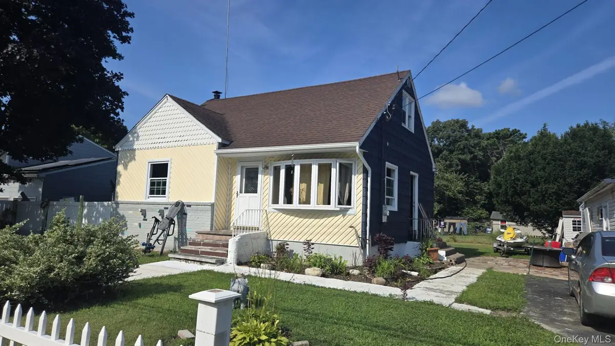 1776 Stein Dr Drive, Bay Shore, NY 11706 - Image #1