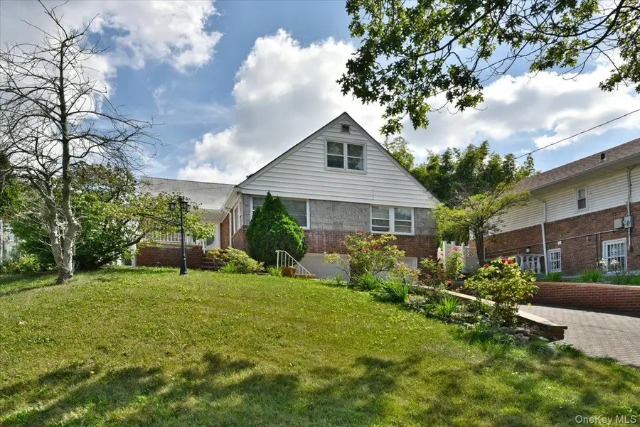 8601 Marengo Street, Hollis, NY 11423 - Image #2