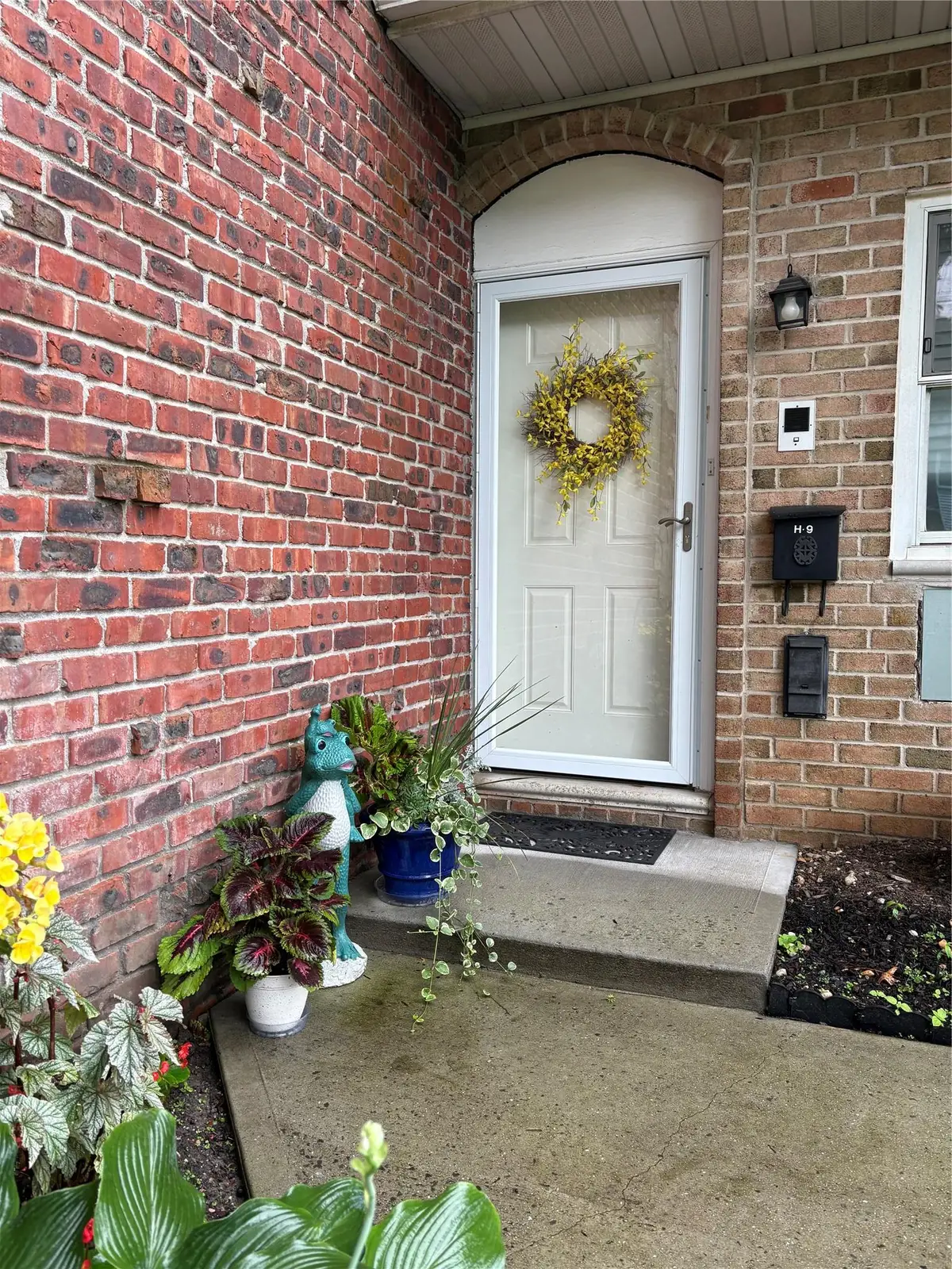 25 Glen Hollow Drive #H9, Holtsville, NY 11742 - #1