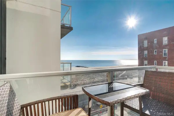 118-20 Ocean Promenade #5D, Far Rockaway, NY 11694