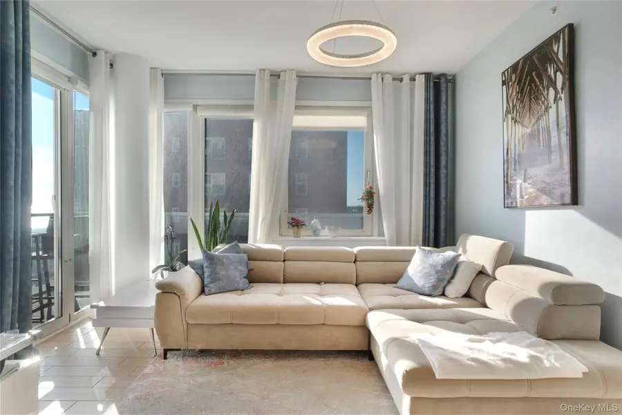 118-20 Ocean Promenade #5D, Rockaway Park, NY 11694 - Image #2