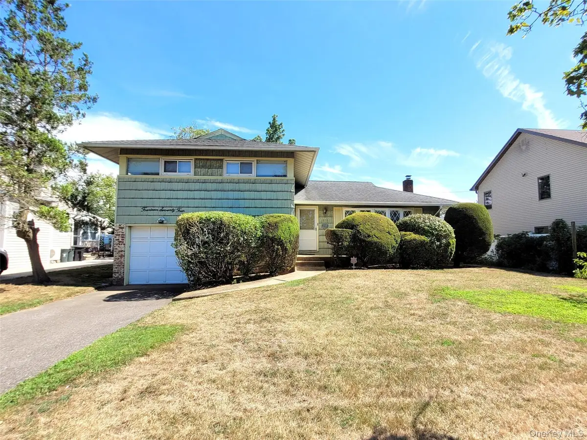 1474 Stephen Marc Lane, East Meadow, NY 11554 - Image #1