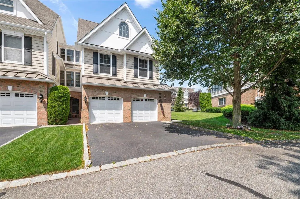 481 Pacing Way, Westbury, NY 11590 - Image #1