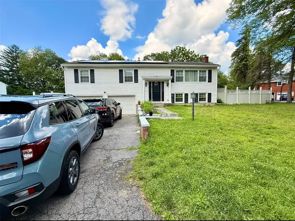 18 Park Hill Drive, New Windsor, NY 12553