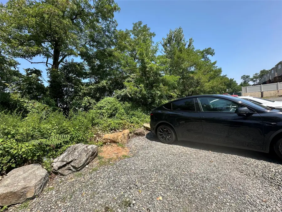 397 Ellis Street, Staten Island, NY  - #3