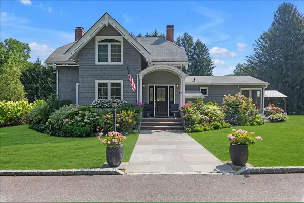 79 Cove Road, Oyster Bay Cove, NY 11771