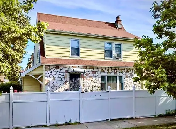 104-50 210th Street, Queens Village, NY 11429