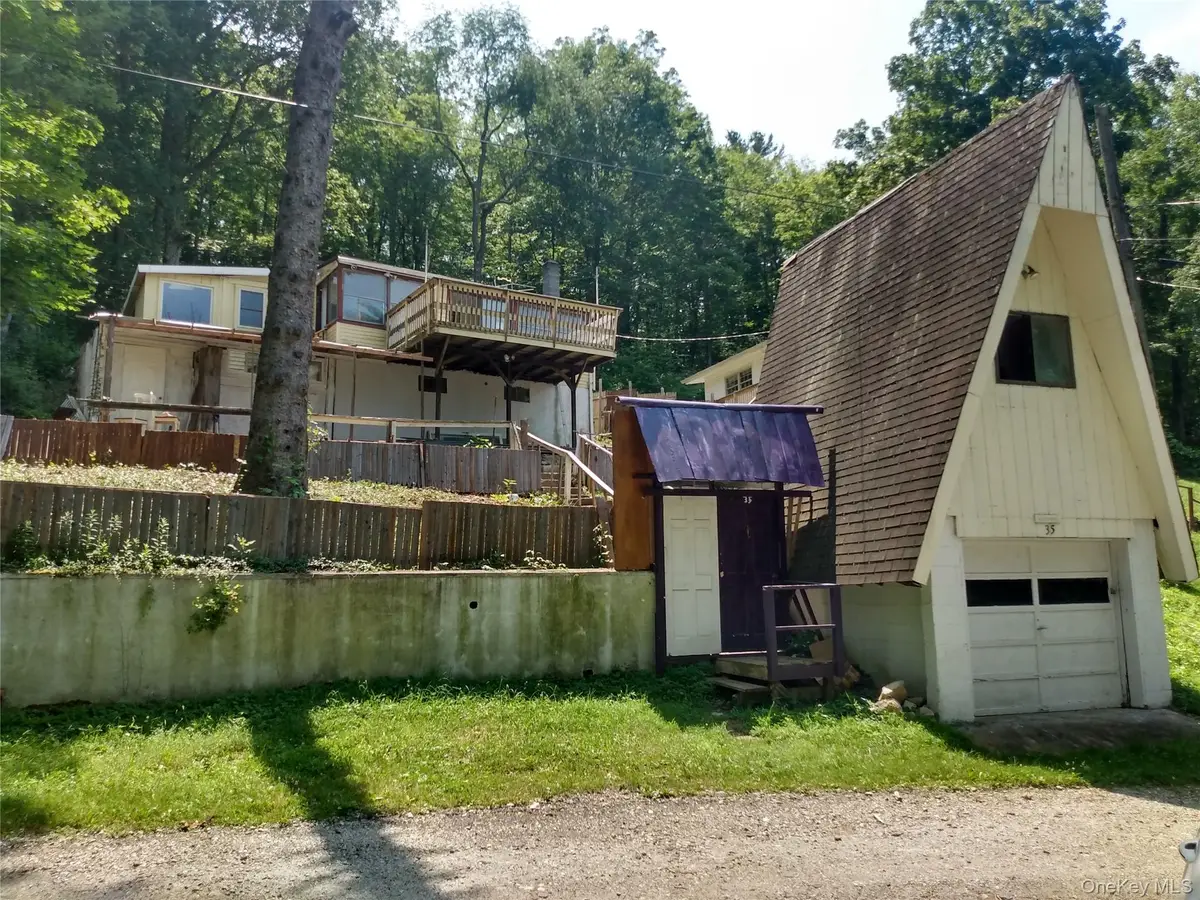 35 Lake Claire Drive, Middletown, NY 10940 - #1