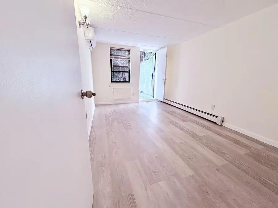 143-53 Barclay Avenue #A9, Flushing, NY 11355 - #2