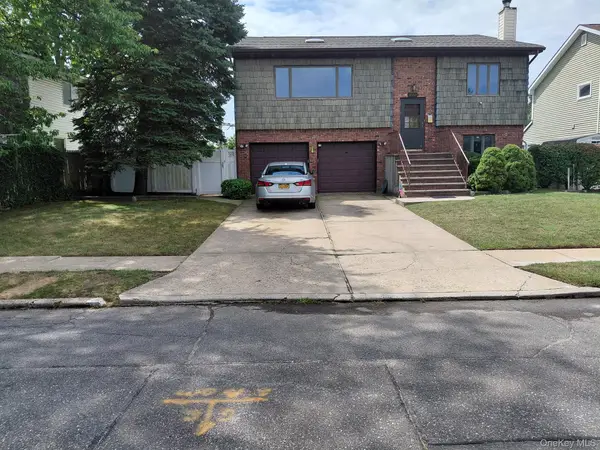 3592 Southview Avenue, Wantagh, NY 11793