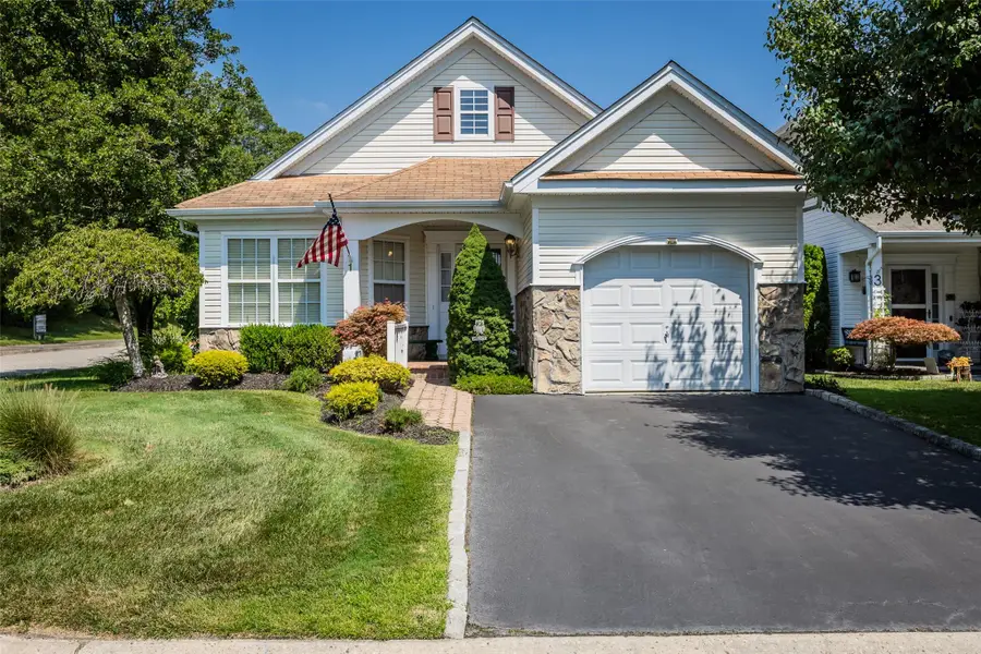 1 Kate Circle, Middle Island, NY 11953 - Image #2