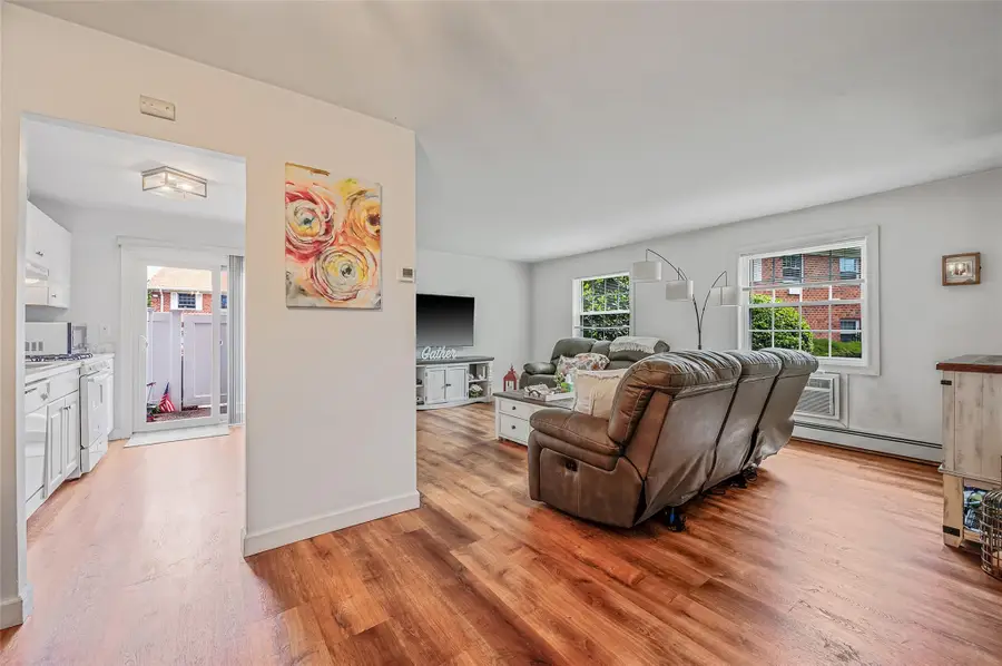 460 Old Town #8H, East Setauket, NY 11776 - Image #3