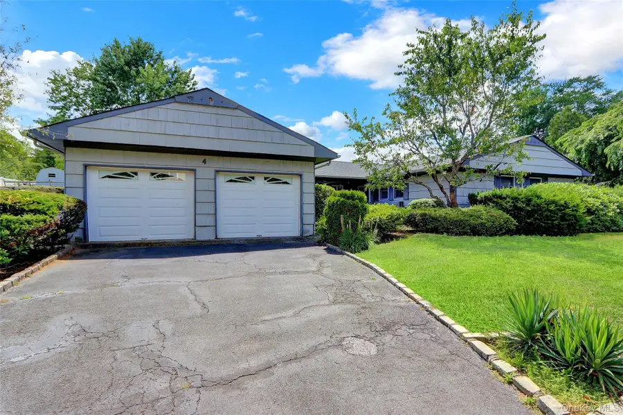 4 Tulip Grove Drive, Lake Grove, NY 11755 - Image #3