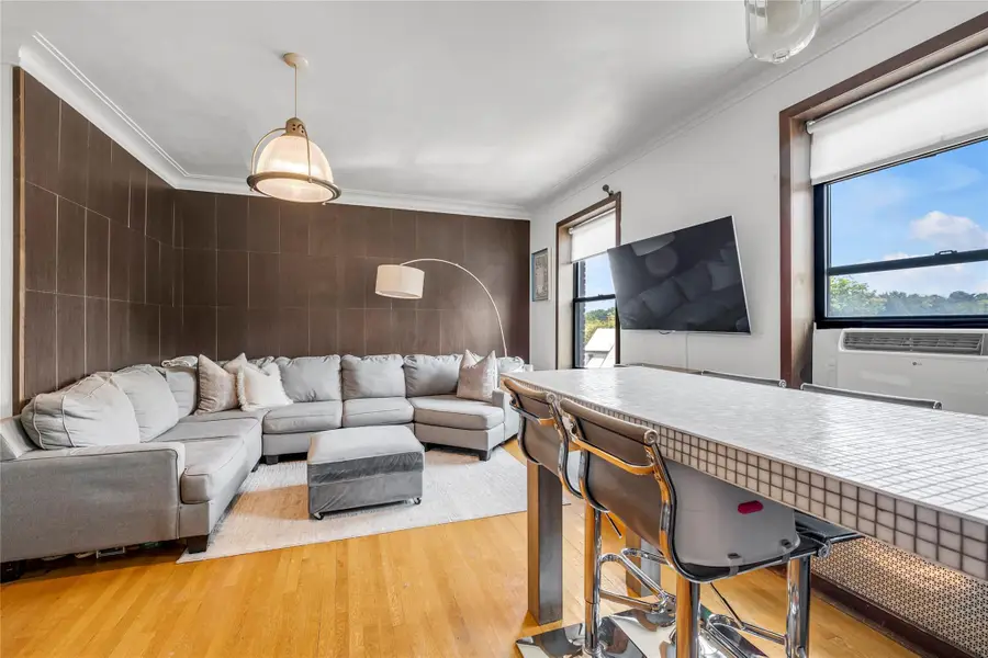 37 Brompton Road #5D, Great Neck, NY 11021 - Image #3