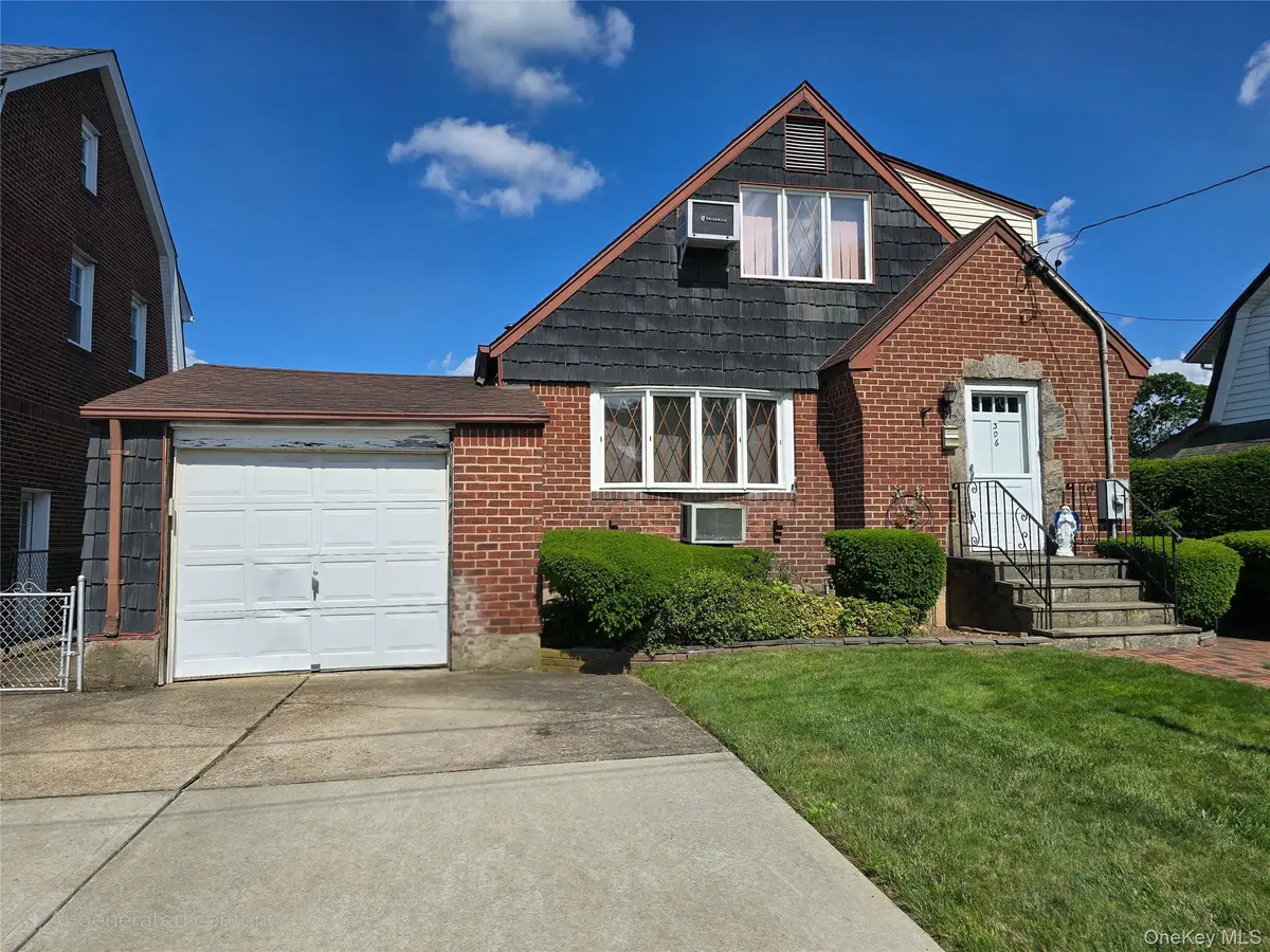 306 Covert Avenue, New Hyde Park, NY 11040 - #1