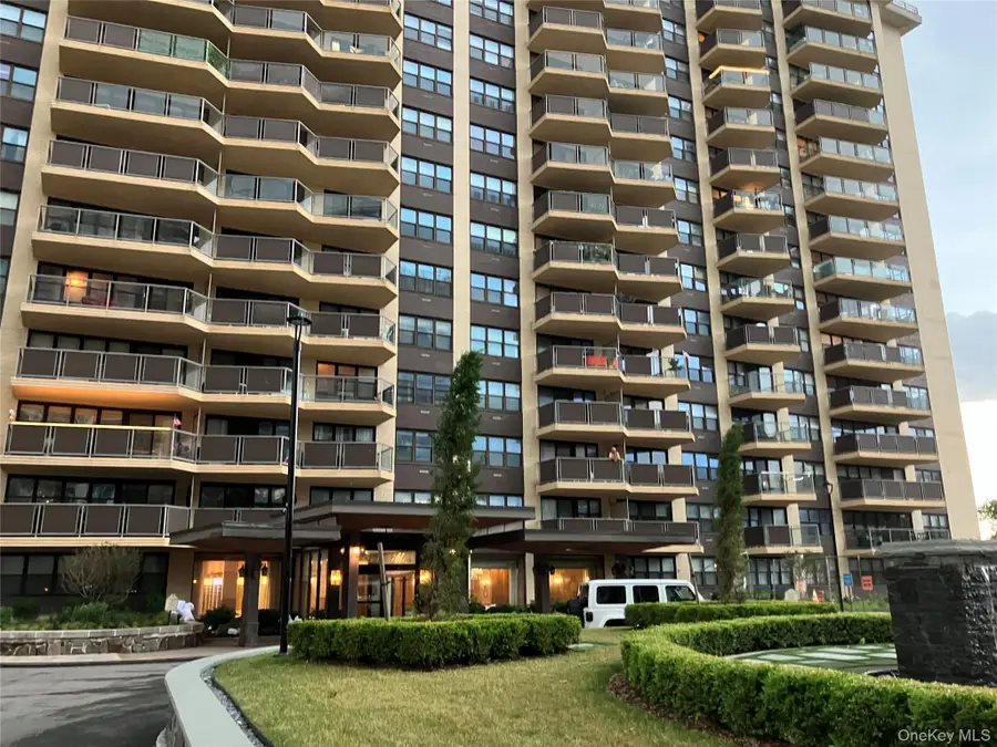 18-15 215 Street #3M, Bayside, NY 11360 - Image #2