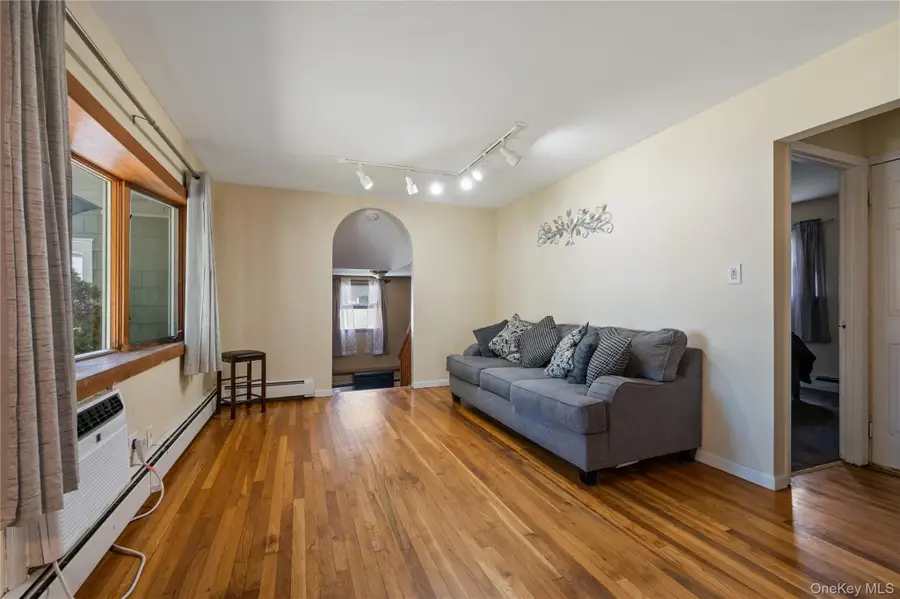 495 Jefferson Avenue, Brentwood, NY 11717 - Image #3