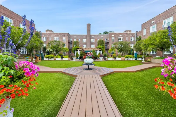 101 Old Mamaroneck Road #1B2, White Plains, NY 10605