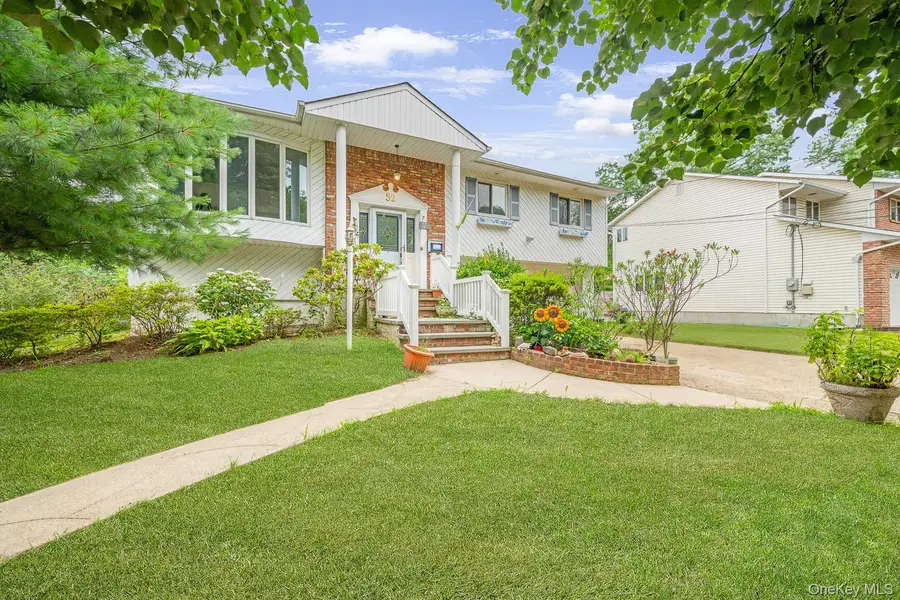 52 North Drive, Manhasset Hills, NY 11040 - Image #3