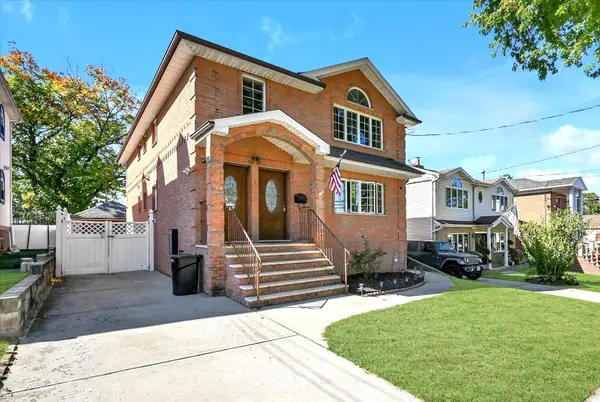 58-30 254th Street, Little Neck, NY 11362