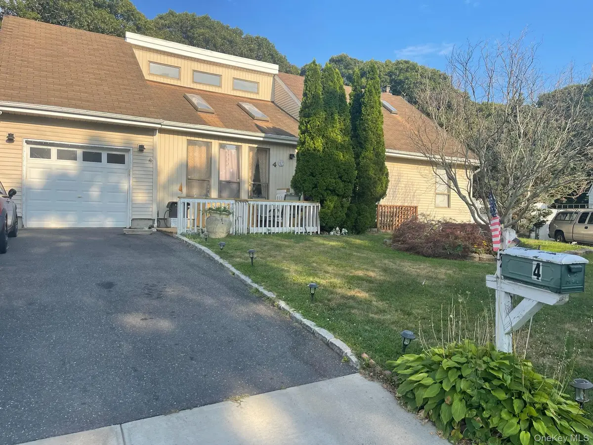 4 Golden Gate Lane, Shirley, NY 11967 - Image #1