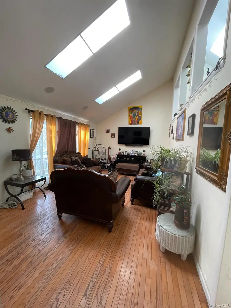 4 Golden Gate Lane, Shirley, NY 11967 - Image #3