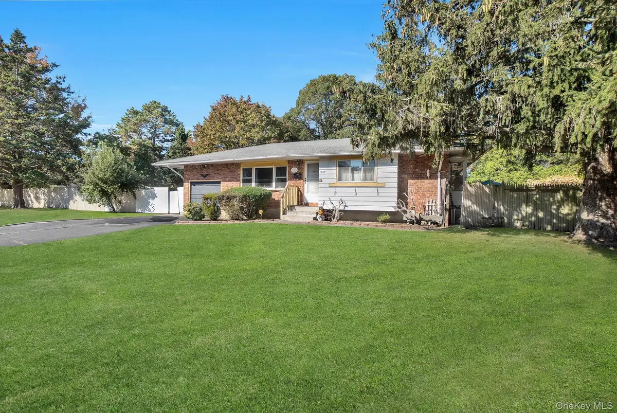 1524 Pine Acres Boulevard, Bay Shore, NY 11706 - Image #1