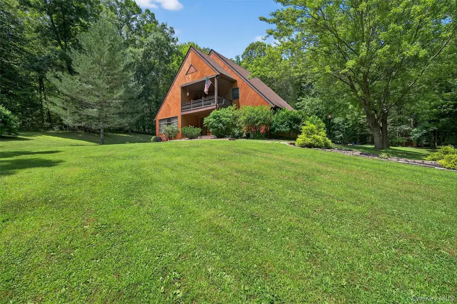 41 Hickory Hill Road, Newburgh, NY 12550 - Image #2