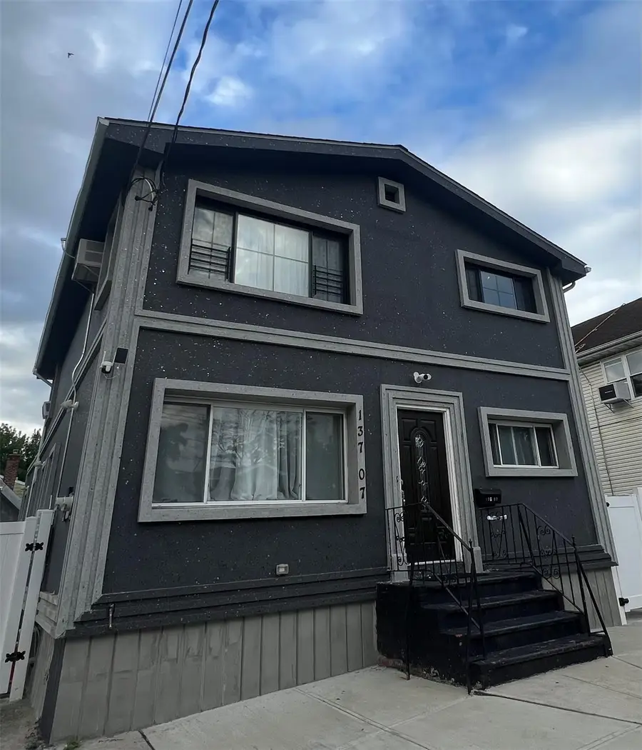 137-07 169, Jamaica, NY 11434 - Image #2