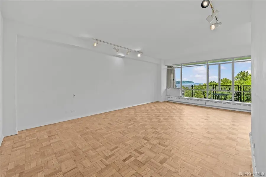 2727 Palisade Avenue #15L, Bronx, NY 10463 - Image #2