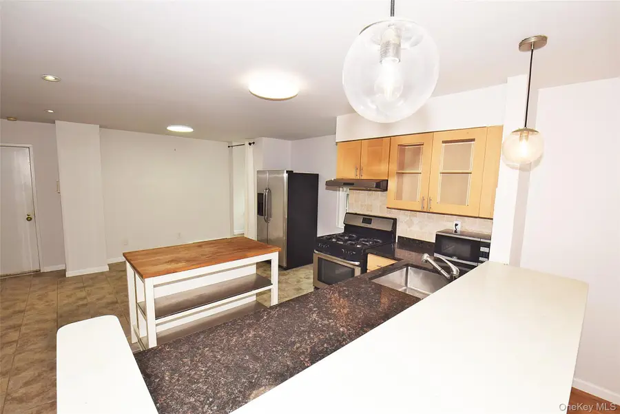 12-36 Estates Lane #49 L, Bayside, NY 11360 - Image #2