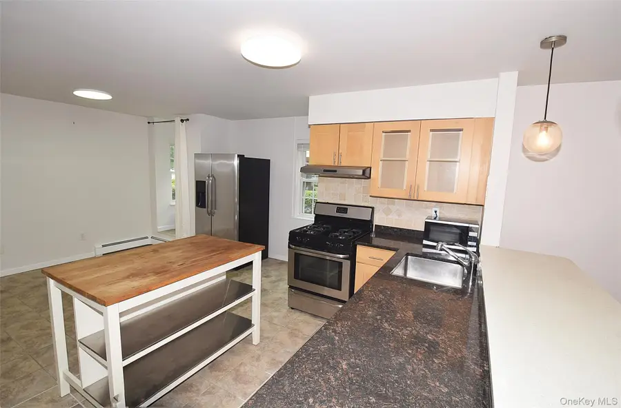 12-36 Estates Lane #49 L, Bayside, NY 11360 - Image #3