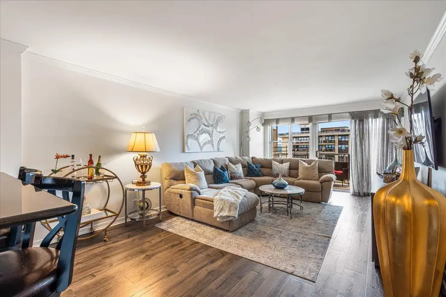 17-85 215 Street #16J, Bayside, NY 11360 - Image #3