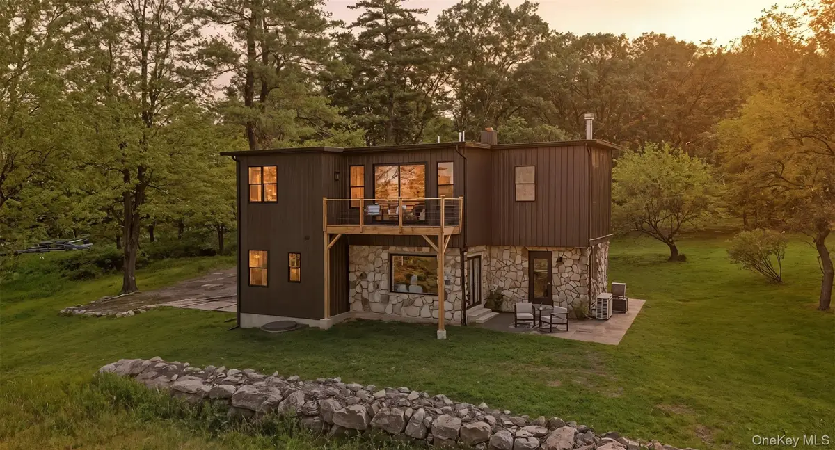 115 Schuyler Avenue, Cragsmoor, NY 12420 - Image #1