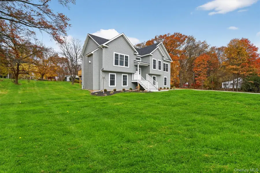 186 Moores Hill Road, New Windsor, NY 12553 - Image #3