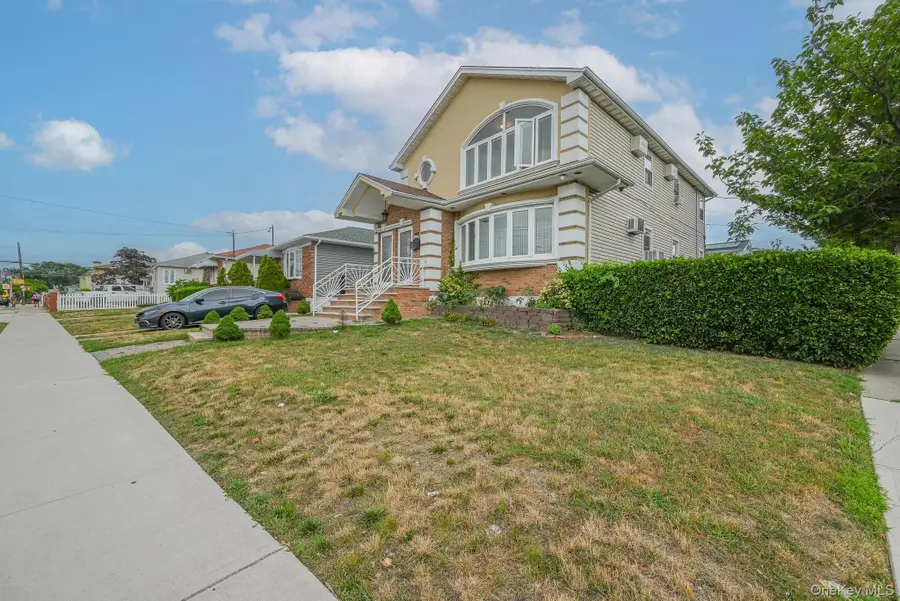 225-15 147 Avenue, Rosedale, NY 11413 - Image #3