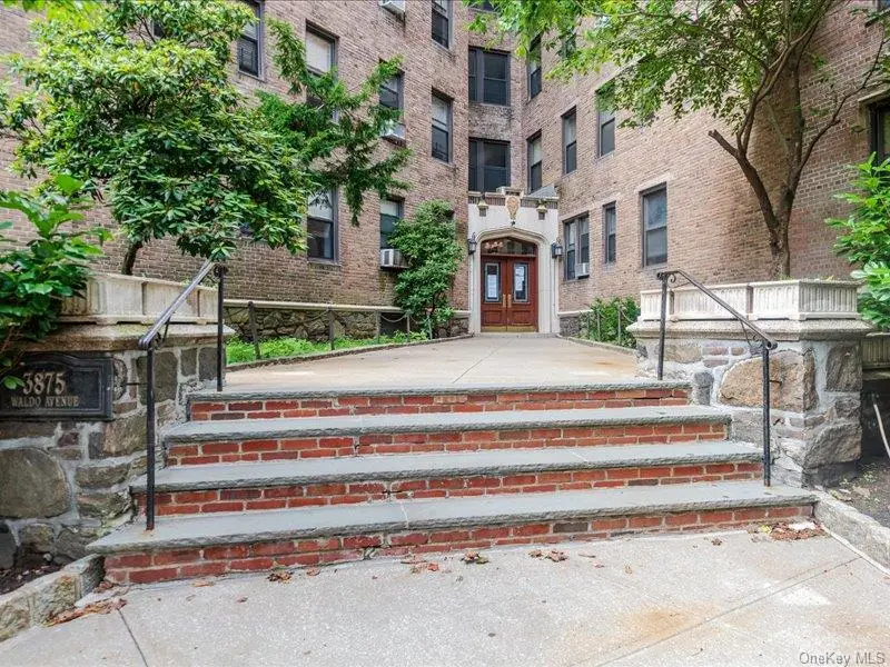 3875 Waldo Avenue #2C, Bronx, NY 10463 - Image #2