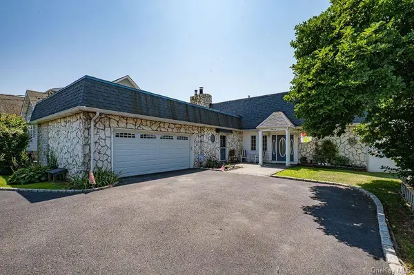 66 Lighthouse Road, Babylon, NY 11702