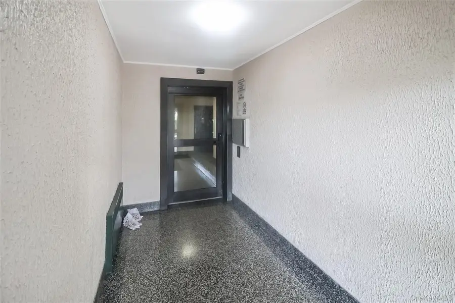 730 E 232nd Street #5D, Bronx, NY 10466 - Image #2