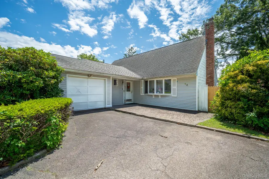 14 Arcadia Drive, Dix Hills, NY 11746 - Image #2