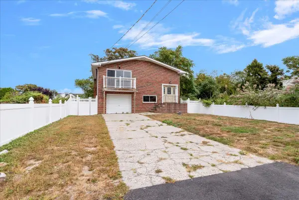 97 Lombardy Drive, Shirley, NY 11967