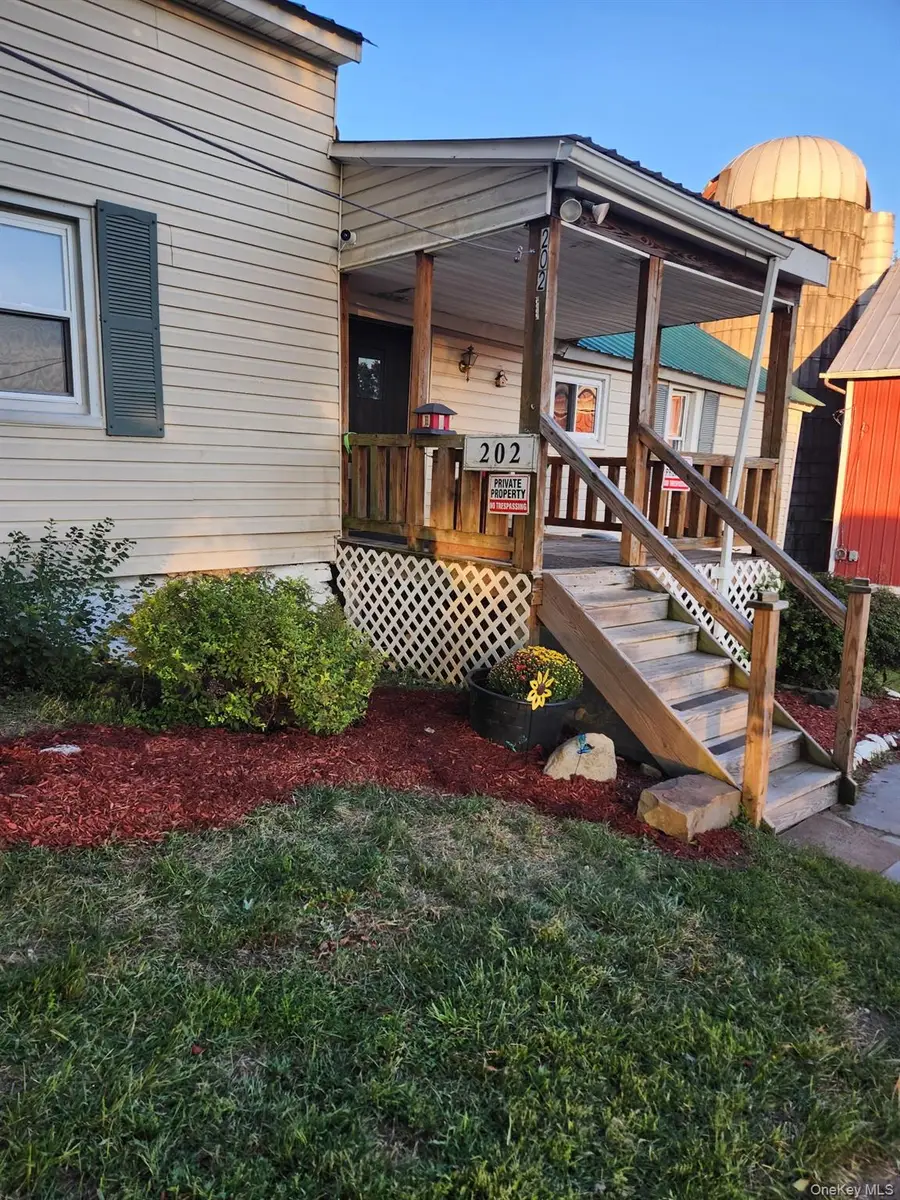 202 Ridgebury Road, New Hampton, NY 10958 - Image #2