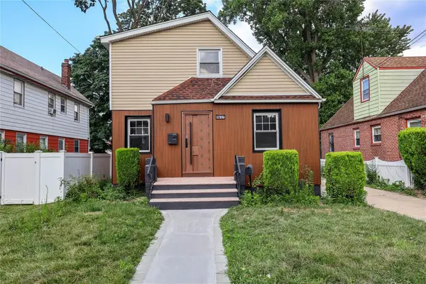 118-27 201st Street, Saint Albans, NY 11412