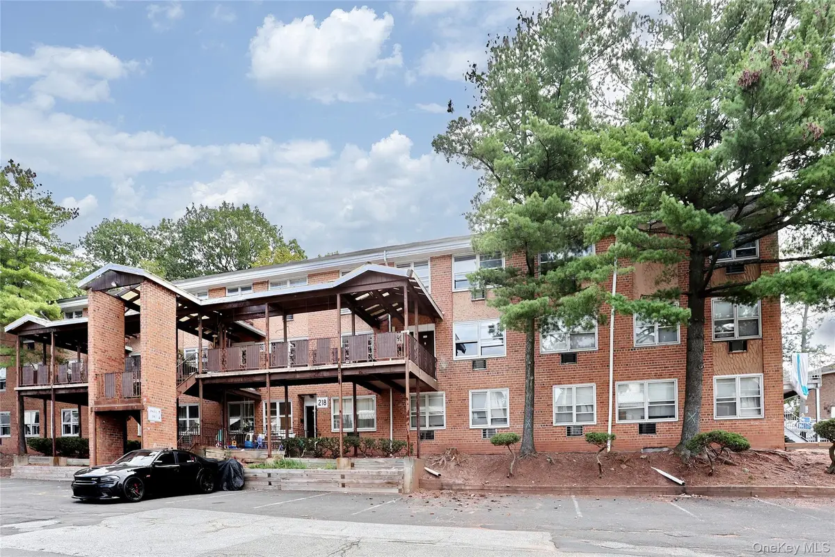 219 Kearsing Parkway #A, Monsey, NY 10952 - Image #1