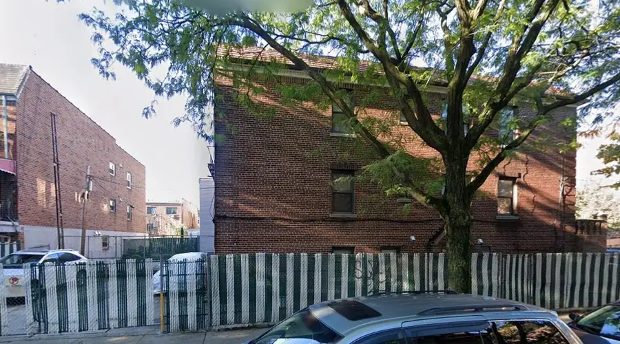 9318 Lamont Avenue, Elmhurst, NY 11373 - Image #3